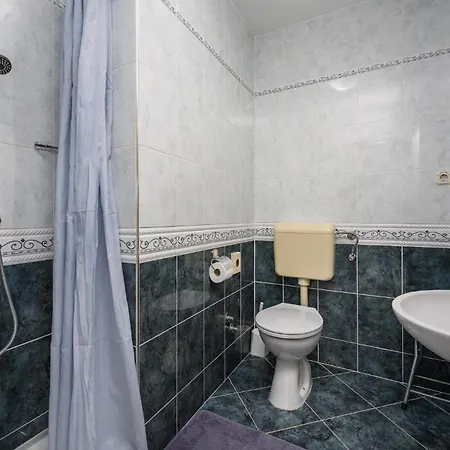 Izabela * Πόρετς